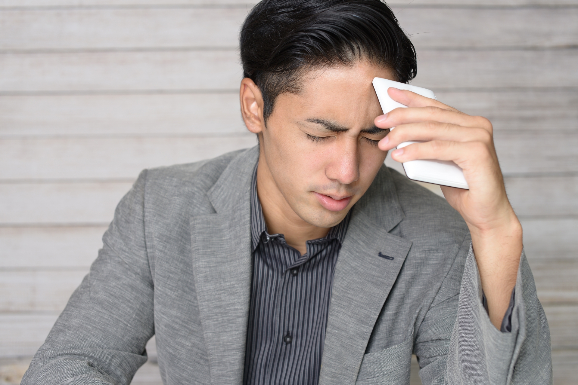 雇用保険被保険者証を紛失したら再発行できる？